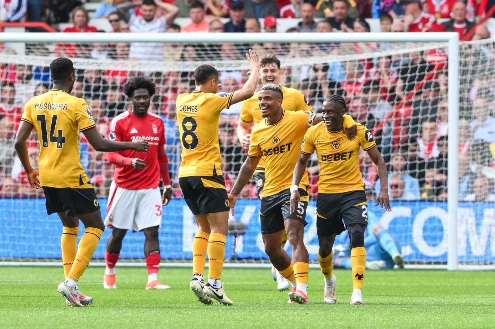 Premier League Nottingham Forest v Wolverhampton Wanderers Jean-Ricner Bellegarde of Wolverhampton Wanderers celebrates his goal to make it 1-1 during the Premier League match Nottingham Forest vs Wolverhampton Wanderers at City Ground, Nottingham, United Kingdom, 31st August 2024
(Photo by Craig Thomas/News Images)